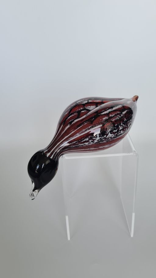Plymouth Glass Gallery Glass Duck brick red single looking down